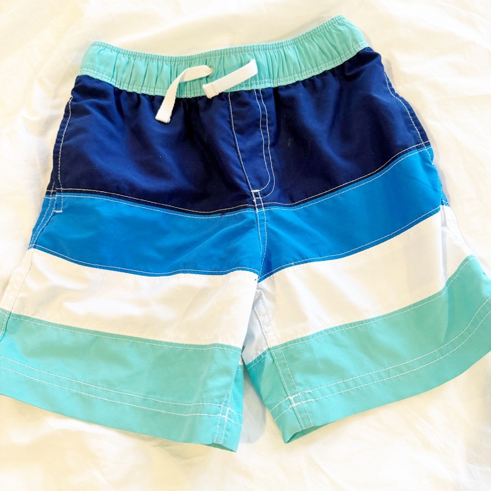 Hanna Andersson Blue and White Boys Swim Trunks Size 5